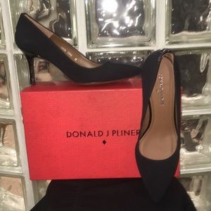 NWT NEW NEVER WORN Donald Pliner 3” Stilettos
